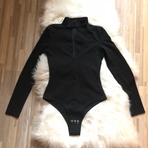 NEW• Bandage Bodysuit - Picture 7 of 8